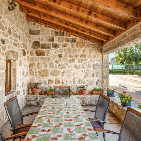 Nyaraló Stari Dvori