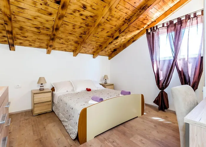 Stari Dvori Vakantiehuis Šibenik